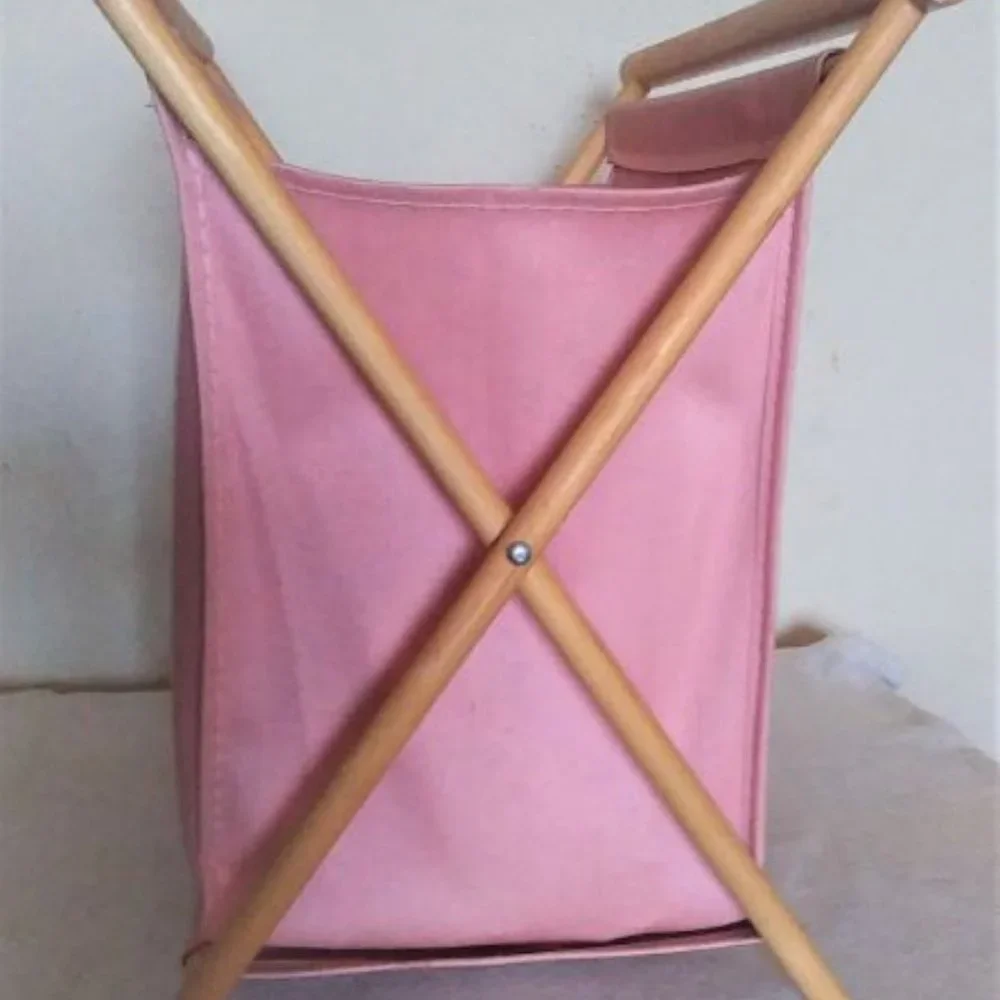 Handy Magazine Rack - Picture 2 of 2